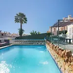 Calipso Villa